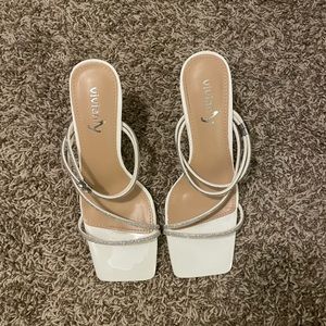 Vivianly Bejeweled, Strappy Heels, Size 7.5 Women’s